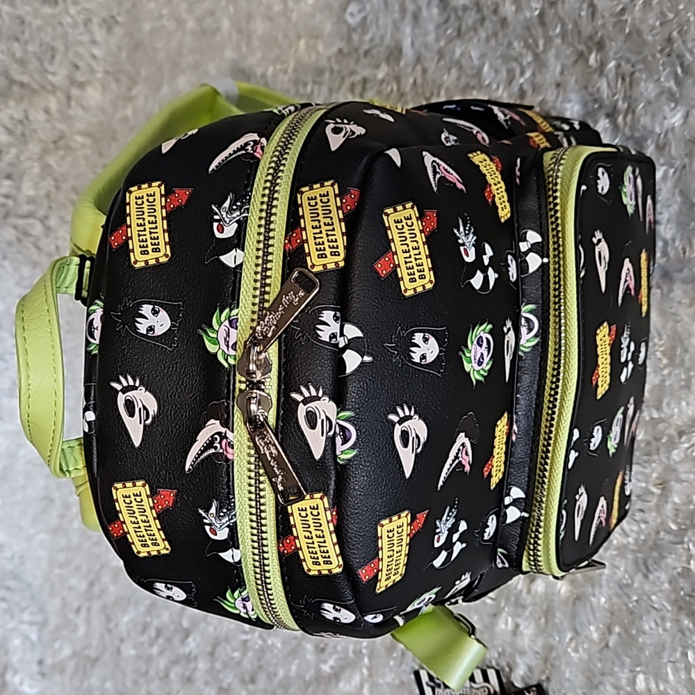 BettleJuice mini backpack and cardholder set - Picture 10 of 12